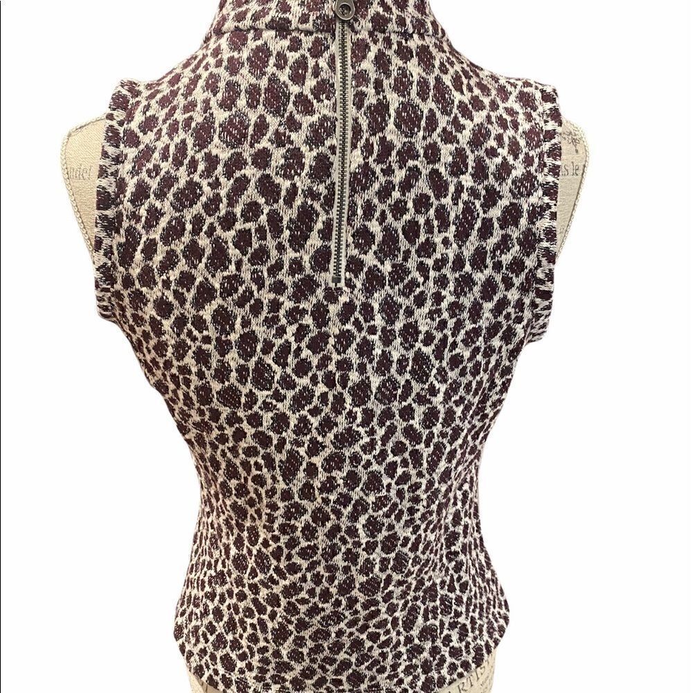 Anthropologie Womens Akemi + Kin Leopard Print Top - Picture 3 of 9